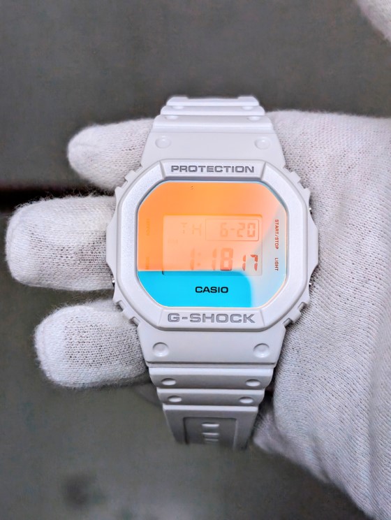 G-SHOCK
DW-5600
BEACH TIME LAPSEシリーズ
DW-5600TL-7JF
