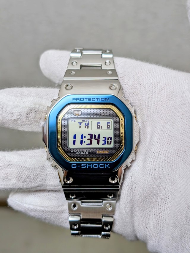 G-SHOCK
GMW-B5000SS-2JR
カシオウオッチ50周年記念限定モデル