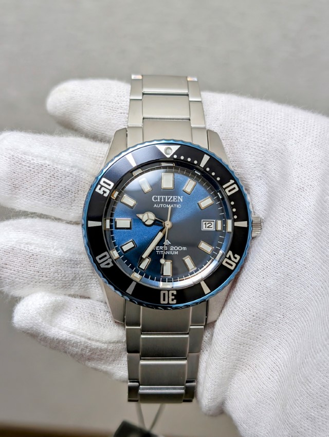 CITIZEN
PROMASTER
MARINE
Mechanical Diver 200
PROMASTER 35th Anniversary Limited
シチズン
プロマスター
マリンシリーズ
プロマスター35周年記念限定
世界限定4,500本
メカニカルダイバー200
NB6026-56L