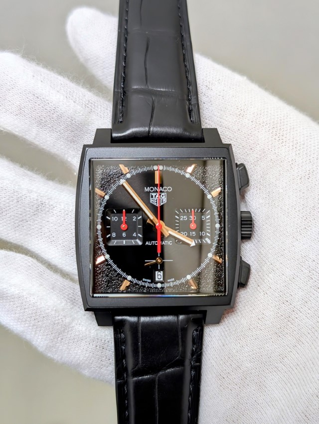 TAG HEUER MONACO
CHRONOGRAPH
タグ・ホイヤー モナコ
クロノグラフ
CBL2180.FC6497