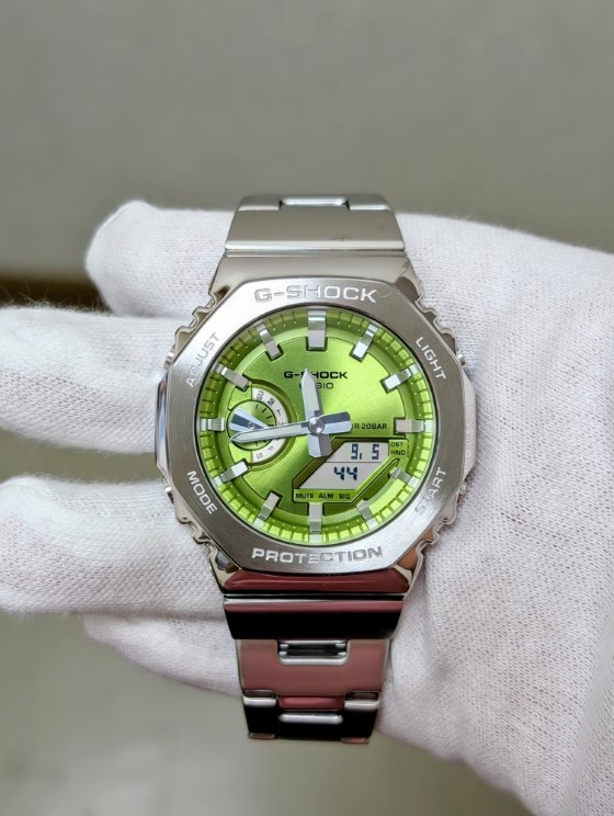 G-SHOCK
GM-2110D