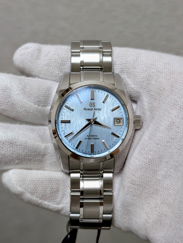 GRAND SEIKO
グランドセイコー
SBGH347