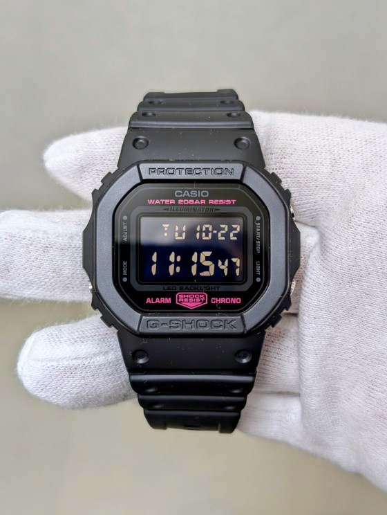 G-SHOCK
DW-5600PK-1JR
