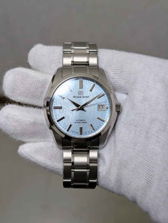 GRAND SEIKO
HERITAGE COLLECTION
グランドセイコー
ヘリテージコレクション
SBGH349