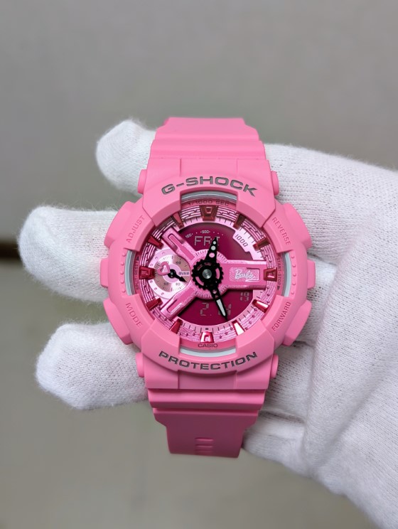 G-SHOCK
WOMEN
Barbie コラボレーションモデル
GMA-S110BE-4AJR