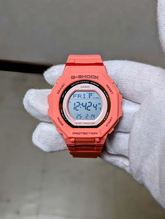 G-SHOCK
WOMEN
GMD-B300SC-4JF