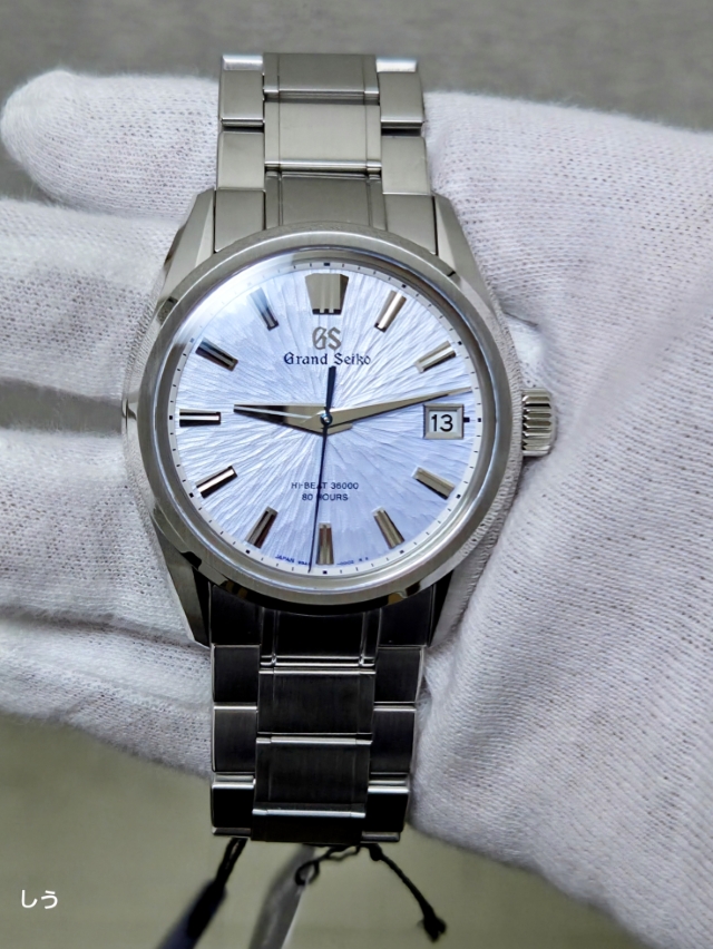 GRAND SEIKO
EVOLUTION 9 COLLECTION
グランドセイコー
エボリューション9 コレクション
SLGH027
世界限定1,200本（国内700本）
