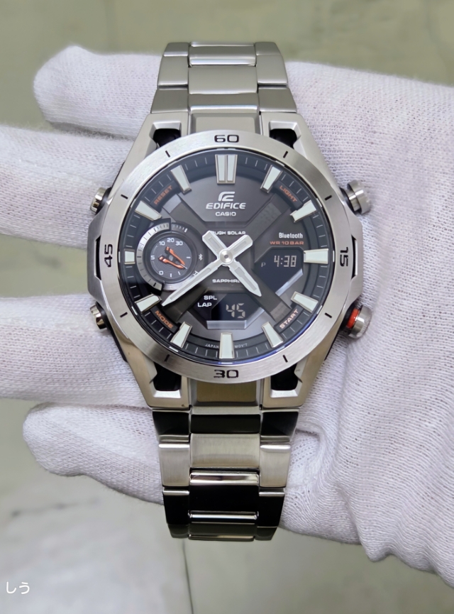 EDIFICE
SOSPENSIONE
エディフィス
ソスペンシオーネ
ECB-2300YD-1AJF