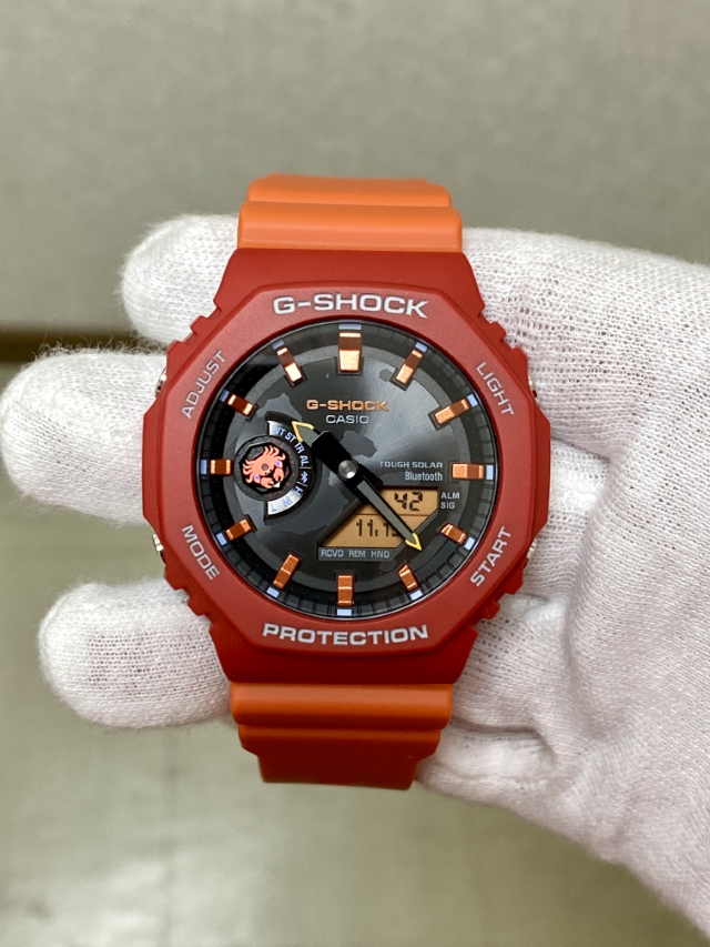 G-SHOCK
Charles Darwin Foundationコラボレーションモデル
GA-B2100DF-4AJR