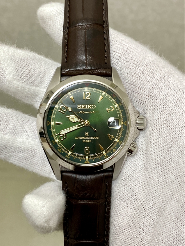 PROSPEX
Alpinist
プロスペックス
アルピニスト
SBDC211
セイコーグローバルブランドコアショップ専用モデル