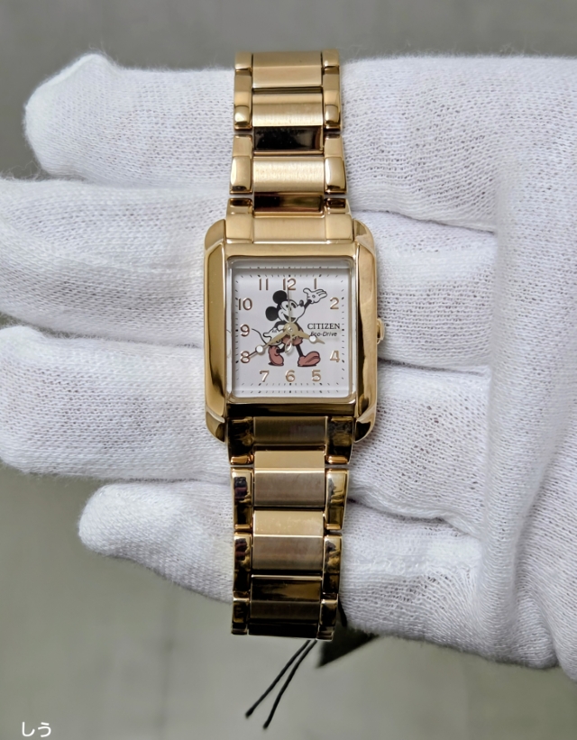 CITIZEN L
シチズン エル
CITIZEN Disney Collection
EW5609-58W
限定モデル400本