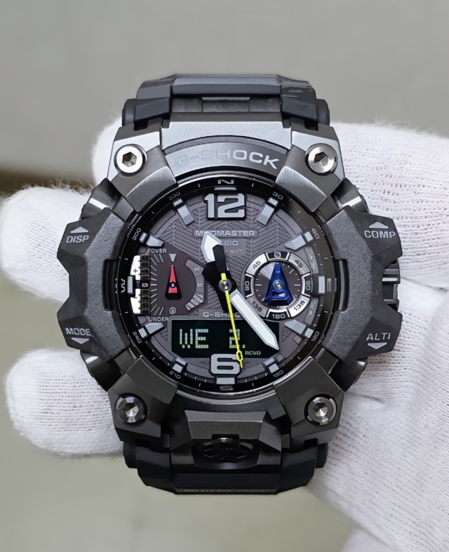 G-SHOCK
CASIO WATCH Partner Shopモデル
MASTER OF G - LAND
MUDMASTER
マッドマスター
GWG-B1000TLC-1AJR
「チームランドクルーザー・トヨタオートボデー」
コラボモデル