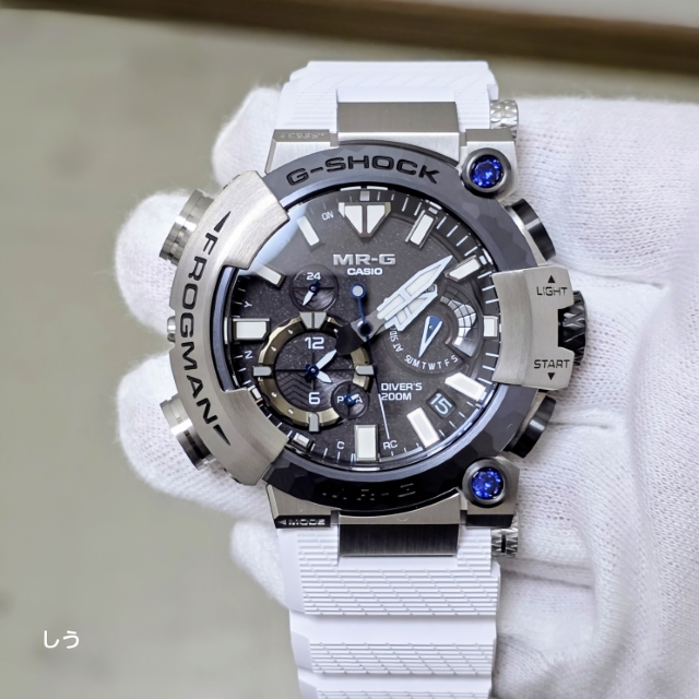 G-SHOCK
MR-G
MRG-BF1000EB-1AJR
世界限定800本 シリアルナンバー入り