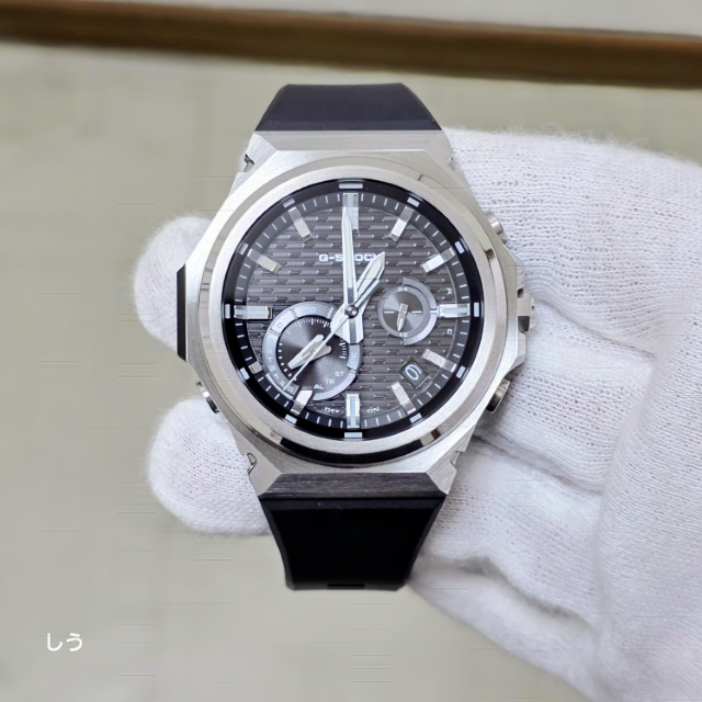 G-SHOCK
G-STEEL
GST-B1000 Series
GST-B1000-1AJF