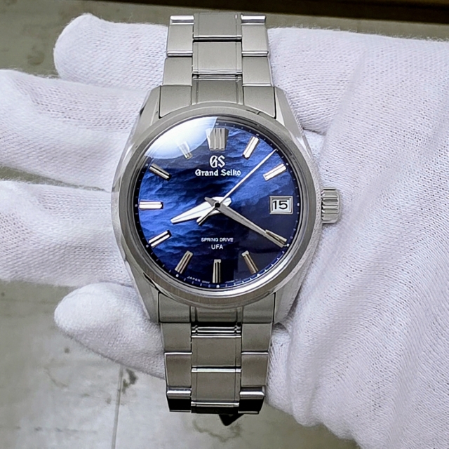 GRAND SEIKO
EVOLUTION 9
グランドセイコー
エボリューション9 コレクション
SLGB013