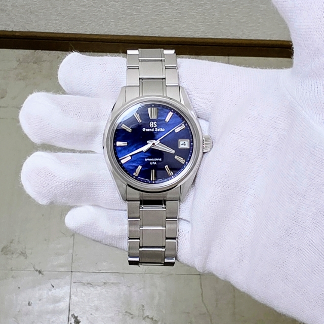 GRAND SEIKO
EVOLUTION 9
グランドセイコー
エボリューション9 コレクション
SLGB015