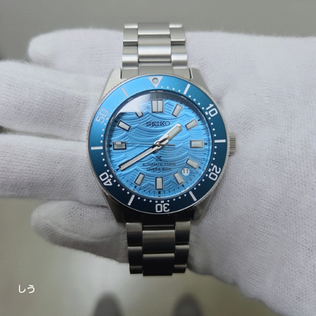 PROSPEX
Diver Scuba
プロスペックス
ダイバースキューバ
1965 ヘリテージ ファンセレクト 限定モデル
世界限定:4,500本(うち国内:2,000本)
セイコーグローバルブランドコアショップ専用モデル
HBC011J