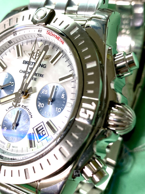 BREITLING CHRONOMAT JSP WHITE MOTHER OF PEARL