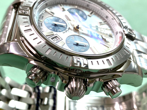 BREITLING CHRONOMAT JSP WHITE MOTHER OF PEARL