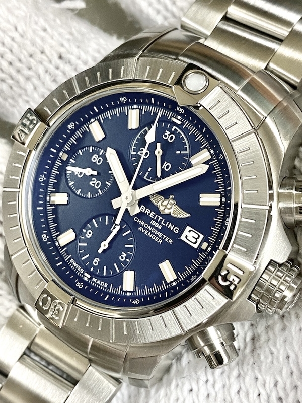 breitling avenger chronograph 43 A13385101C1A1