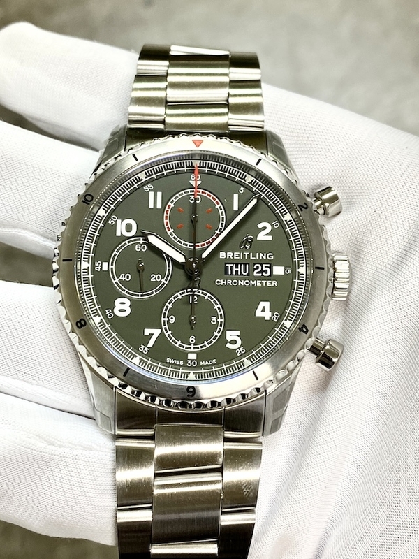 BREITLING AVIATOR 8 CHRONOGRAPH 43  Curtiss Warhawk  ブライトリング アビエーター 8 クロノグラフ 43  カーチス ウォーホーク  A133161A1L1A1 