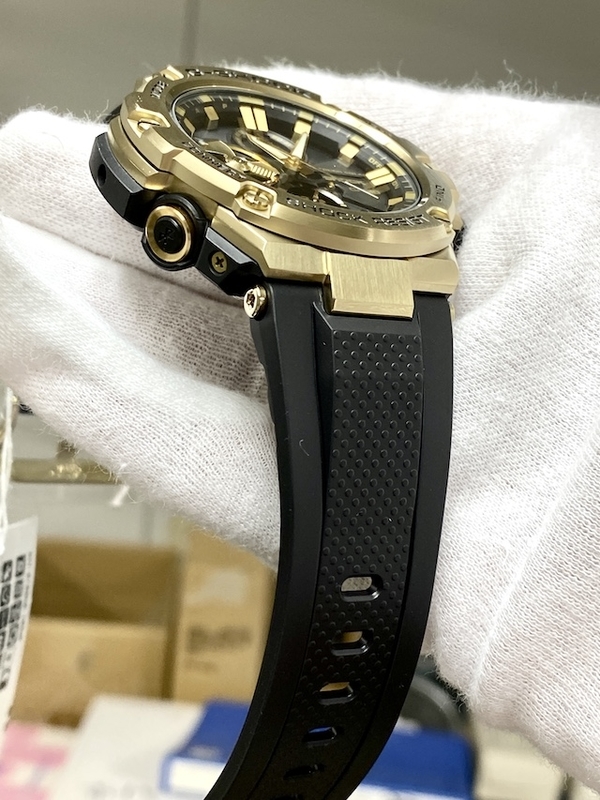 カシオG-SHOCK GST-B100GB-1A9JF超美品 卸し売り購入 - 時計